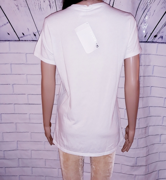 Fabletics Tee - Picture 6 of 7